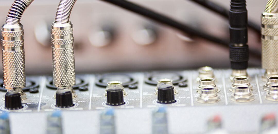 The Death of the Dual Signal Path: Why the Mic/Line Switch Is Obsolete